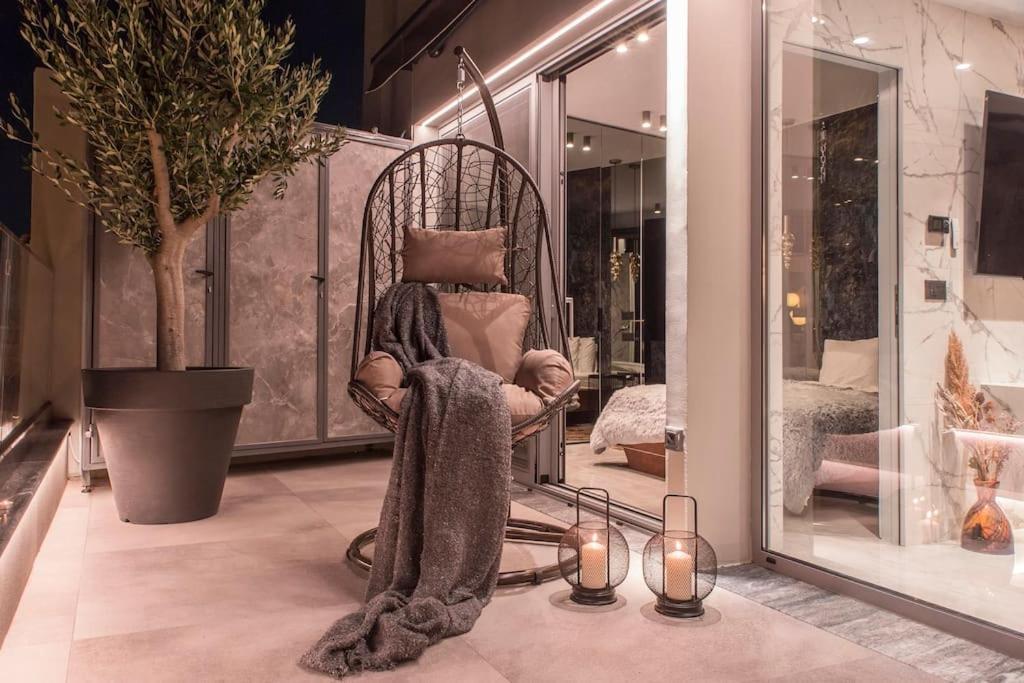 Luxury Acropolis View Apartment-Living Stone Black Pearl Αθήνα Εξωτερικό φωτογραφία